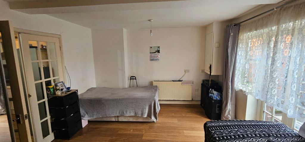 Property photo 2 of 13 Binder1.pdf_Page_05.Jpg