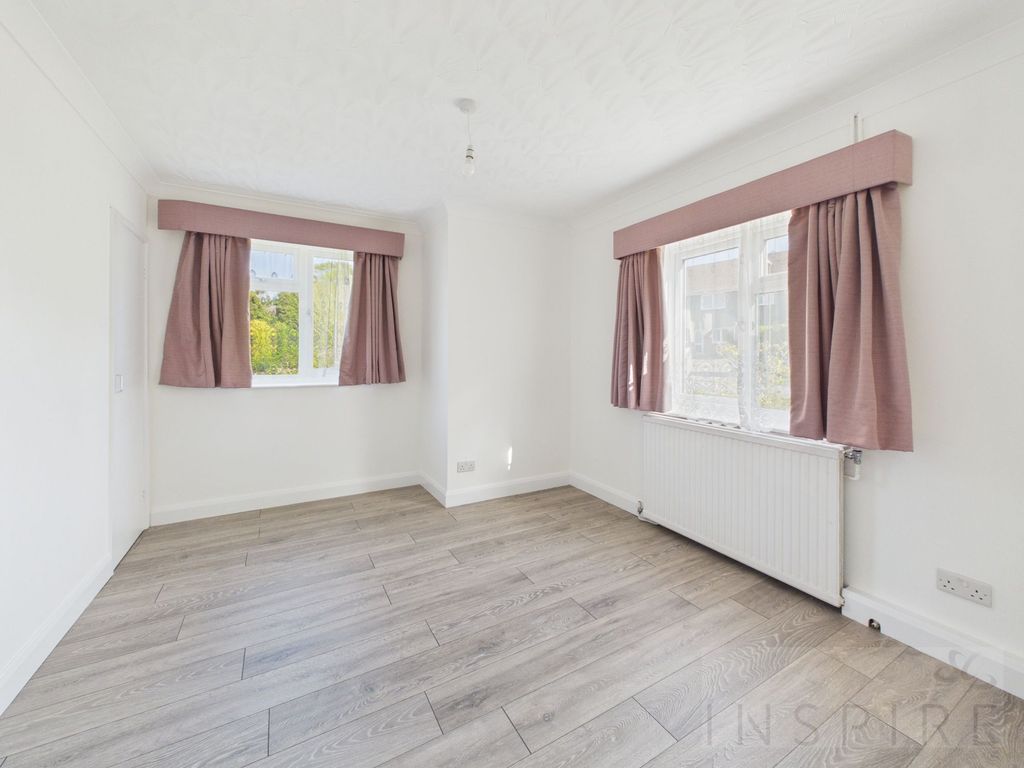 Additional image 4 of 4 bed detached house to rentFarhalls Crescent, Horsham RH12