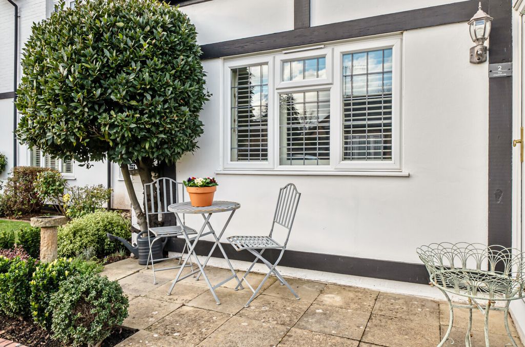 Property photo 2 of 19 1400526-1-696F99A...