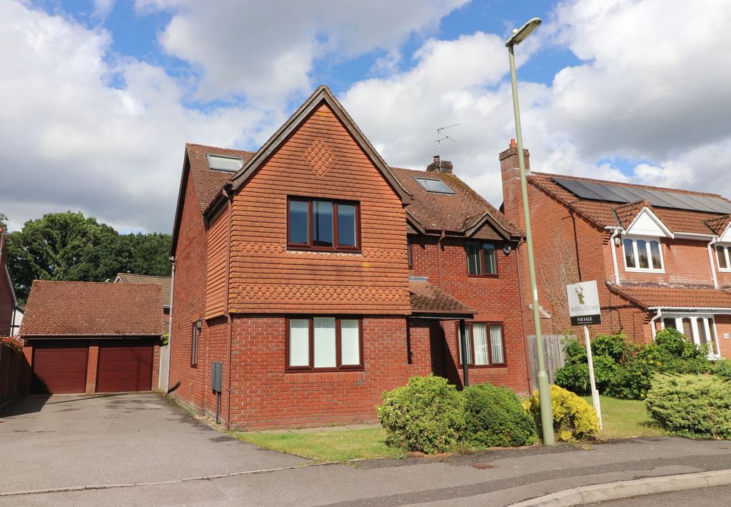 Property photo 1 of 24