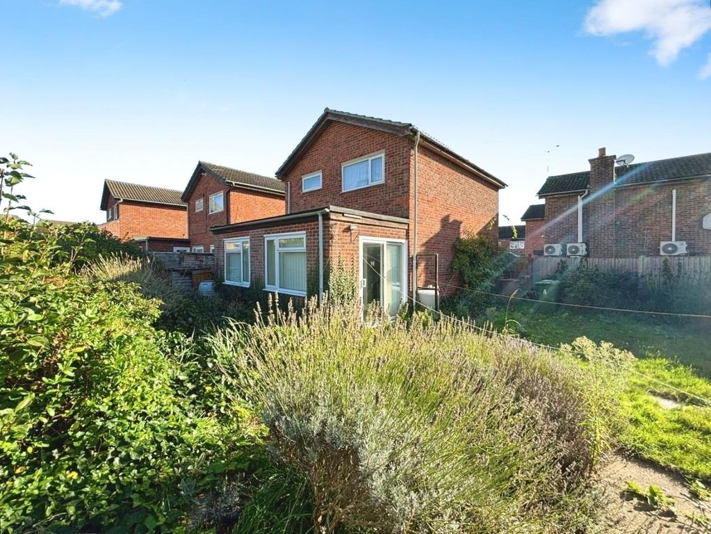 Property photo 2 of 17 Df412883-8123E375-0De2-4c0E-B581-F8F6029F198c.Jpeg