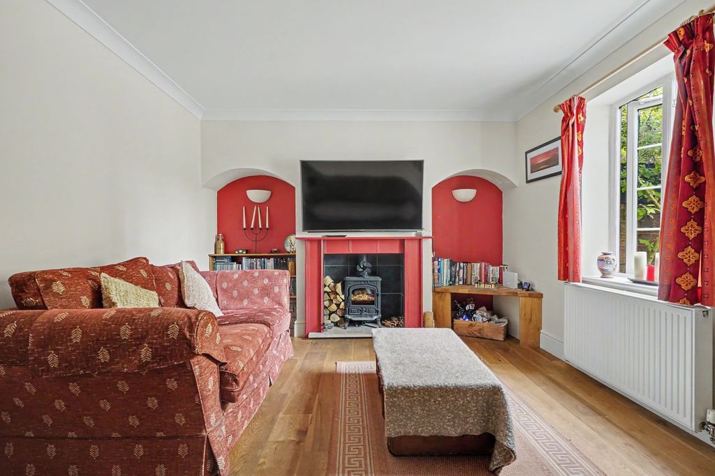 Property photo 3 of 18