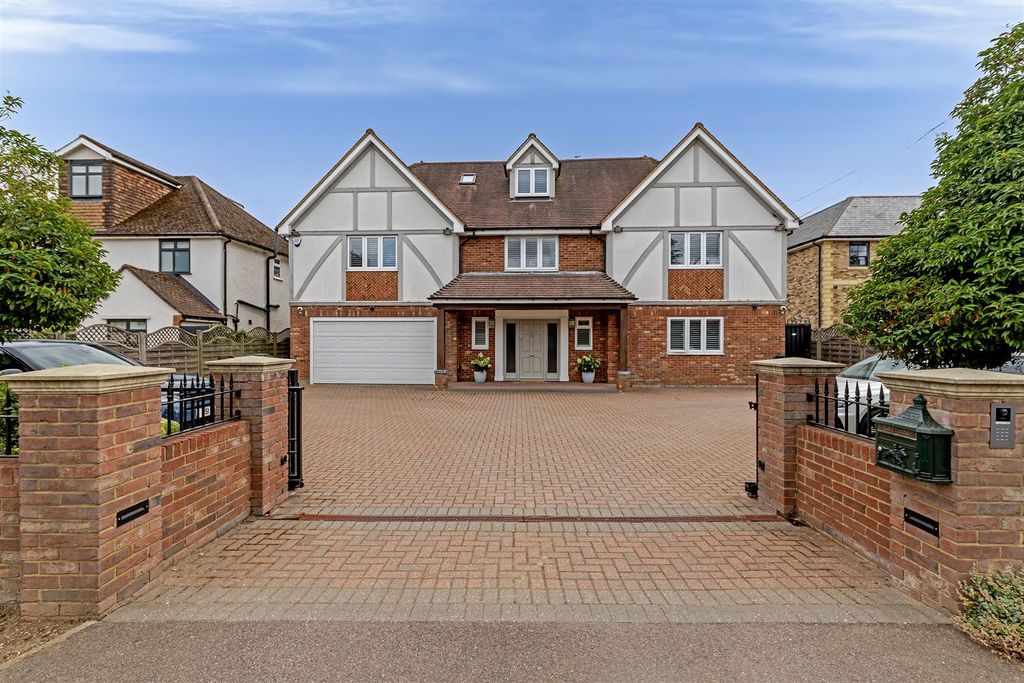 Property photo 1 of 31 56Marshalswicklane-13.Jpg