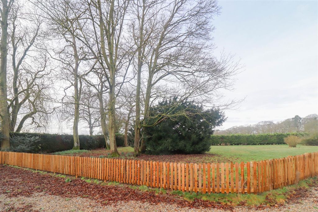 Additional image 40 of 6 bed property to rentBarnham, Thetford IP24