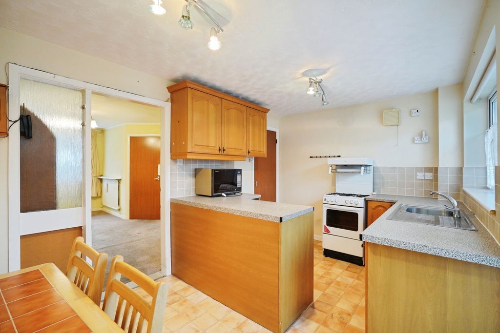 Property photo 3 of 15