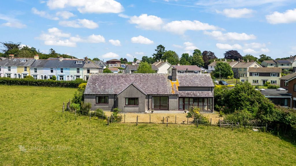 Property photo 3 of 27