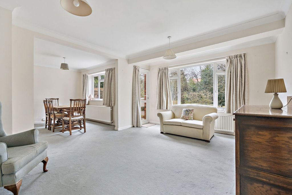 Property photo 2 of 22