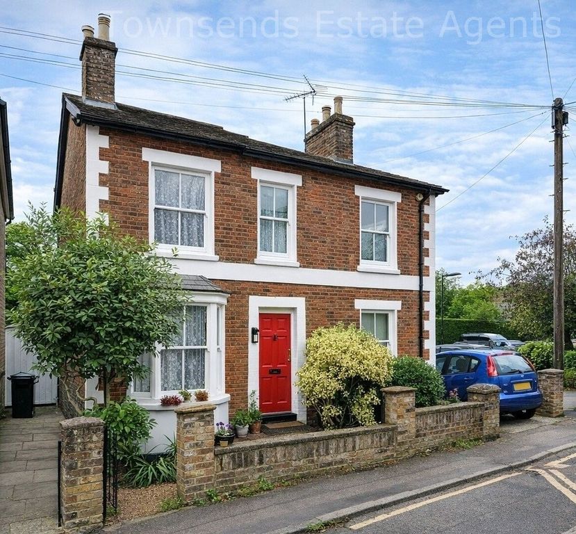 Property photo 1 of 8