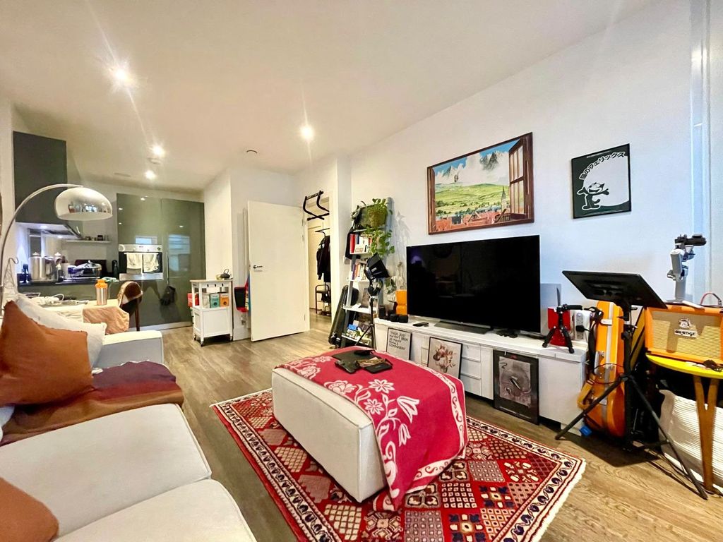 Property photo 1 of 11 One Bedroom Apartment To Rent