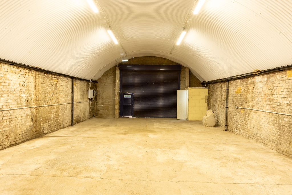 Property photo 3 of 4 An Empty Arch With White Lining