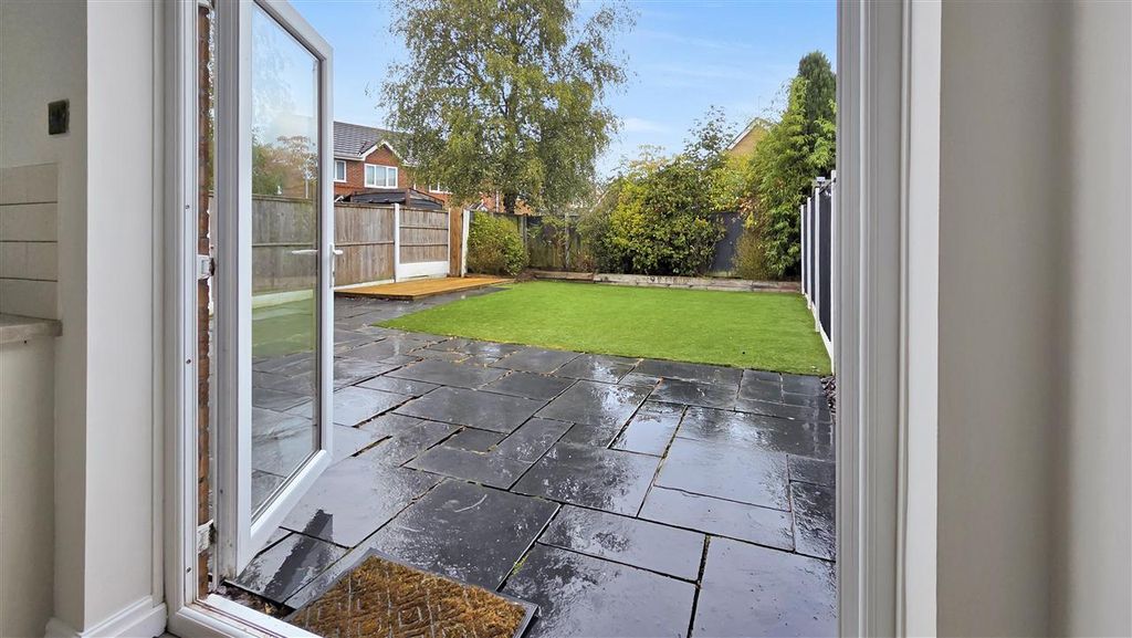 Property photo 2 of 21 Rear Garden