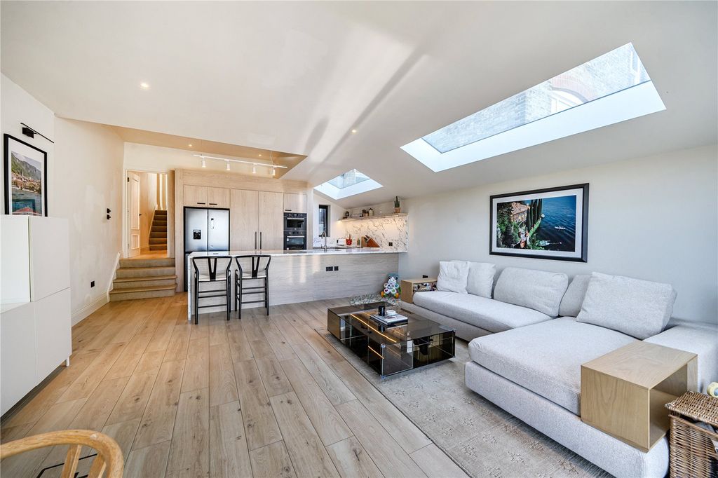 Property photo 1 of 22 Picture No. 10