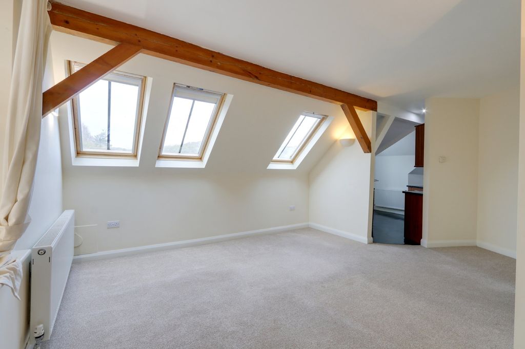 Property photo 3 of 10 Living Room
