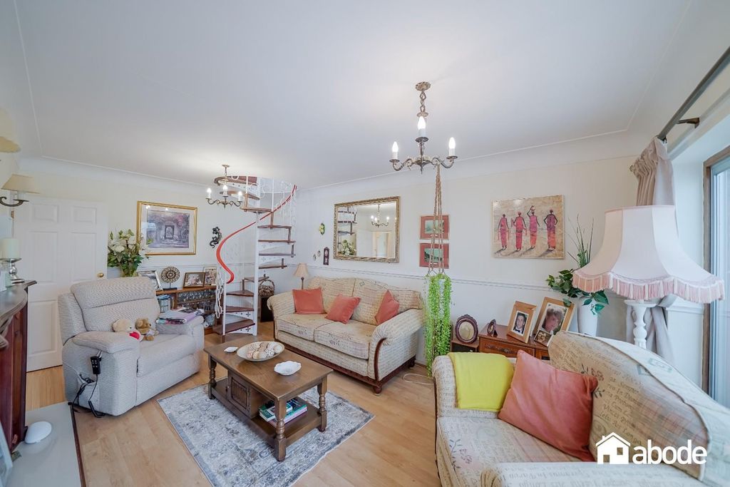 Property photo 3 of 26 8 Sefton Drive-32.Jpg