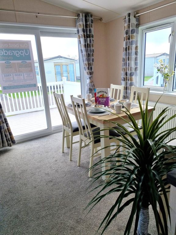 Property photo 3 of 9 Lodge Dining E55c276479d9960B9Ffc0727Ecd08d31