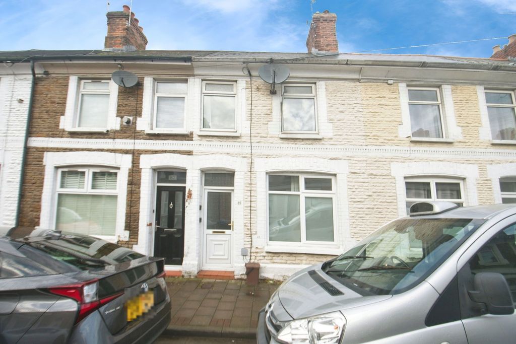 Property photo 1 of 11