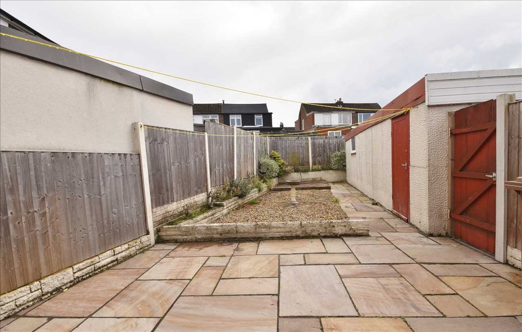 Property photo 2 of 14