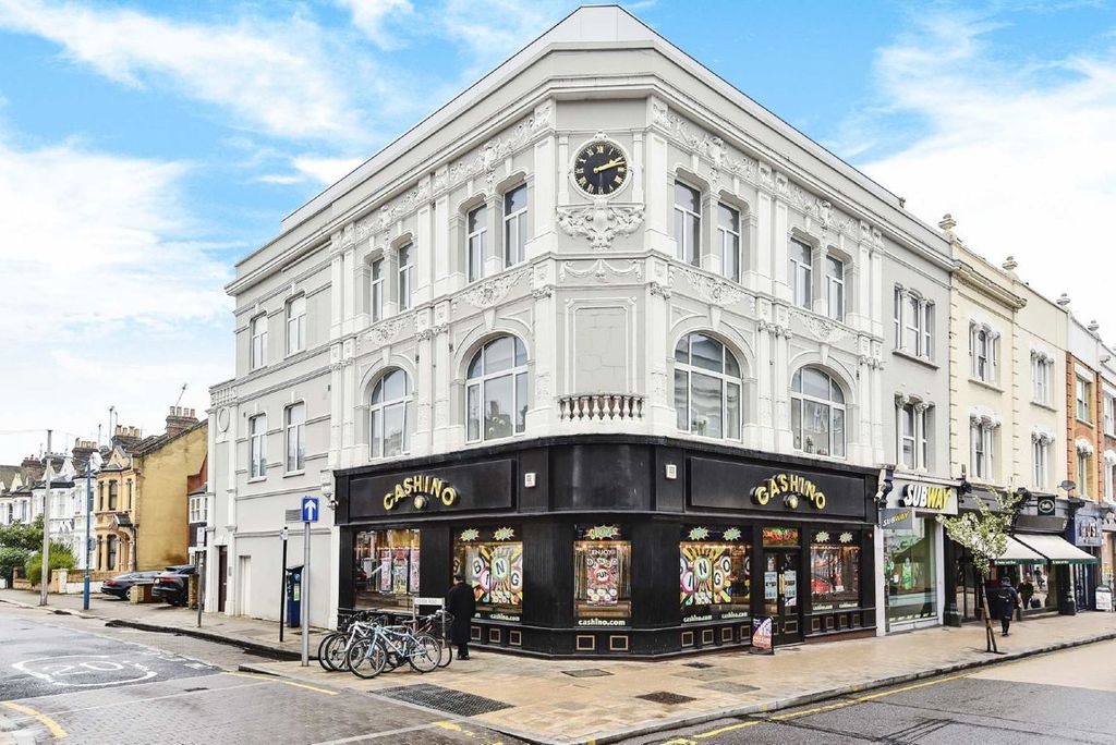 Property photo 1 of 5