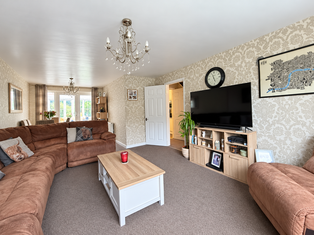 Property photo 2 of 18
