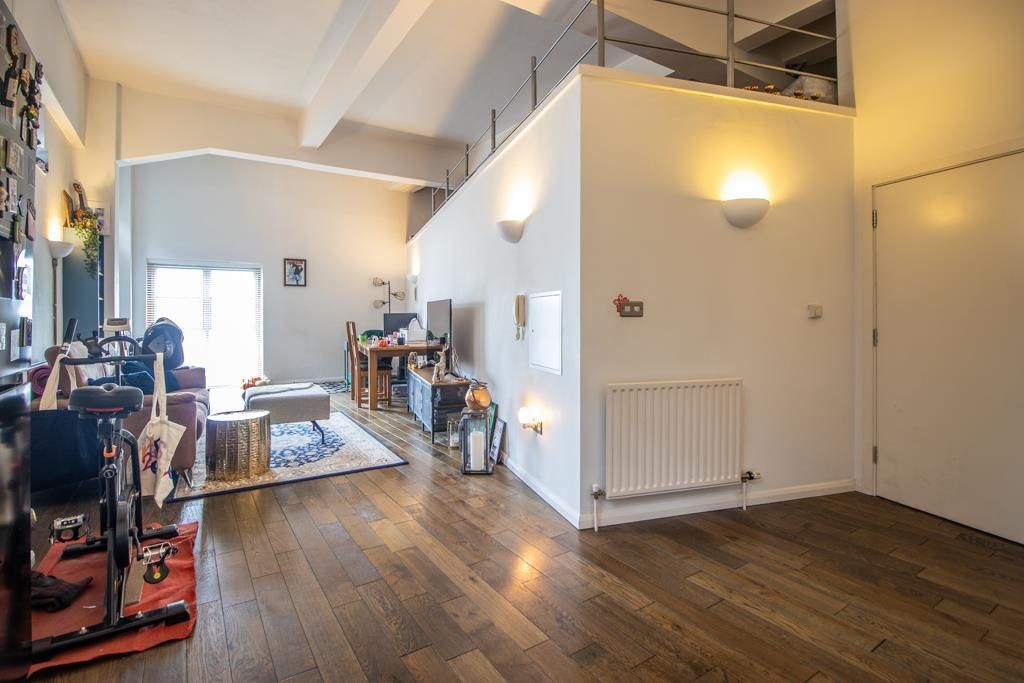 Property photo 2 of 10 Living Room