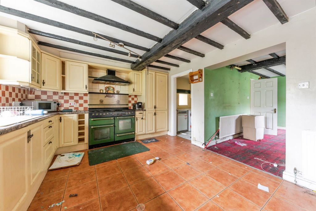 Property photo 3 of 18