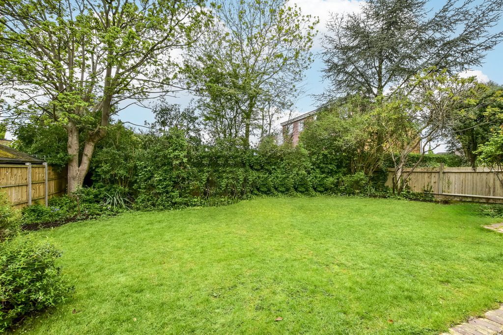 Property photo 1 of 27