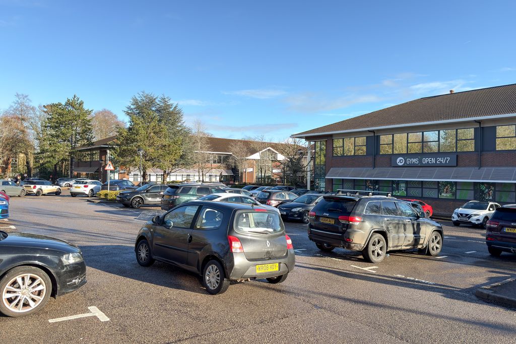 Property photo 3 of 40