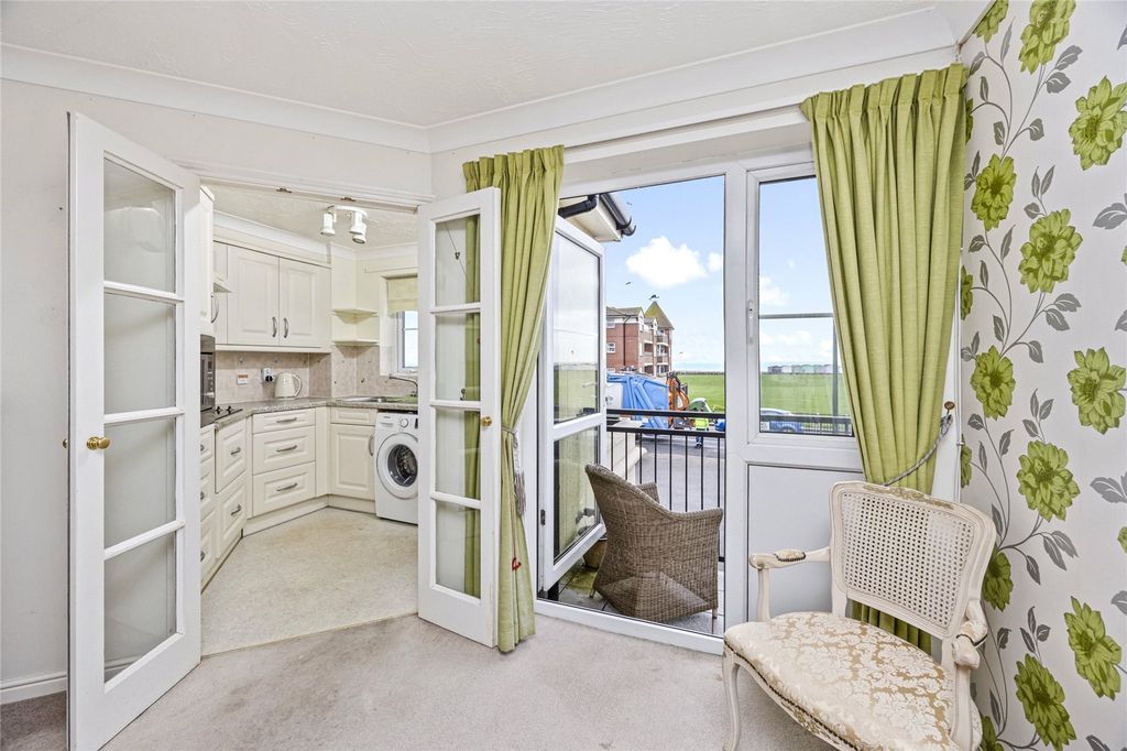 Property photo 3 of 12 Picture No. 12