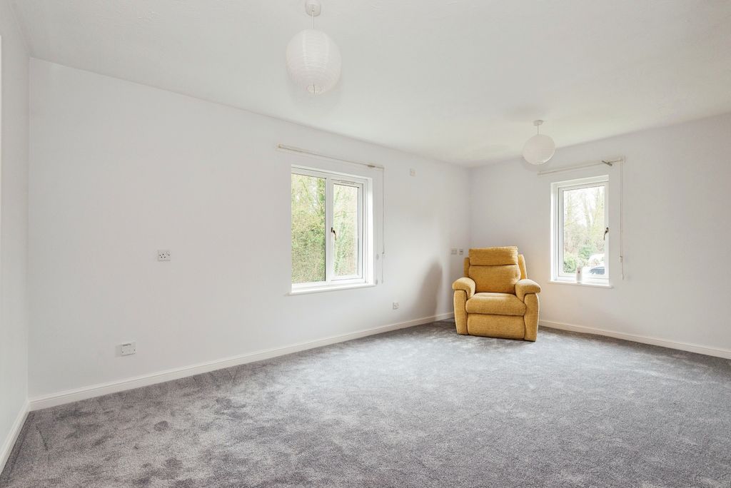 Property photo 1 of 10 Lounge