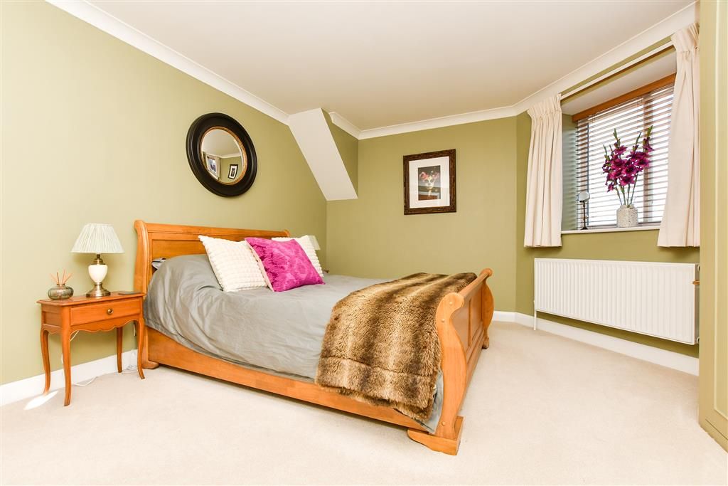 Property photo 1 of 13 Bedroom 1