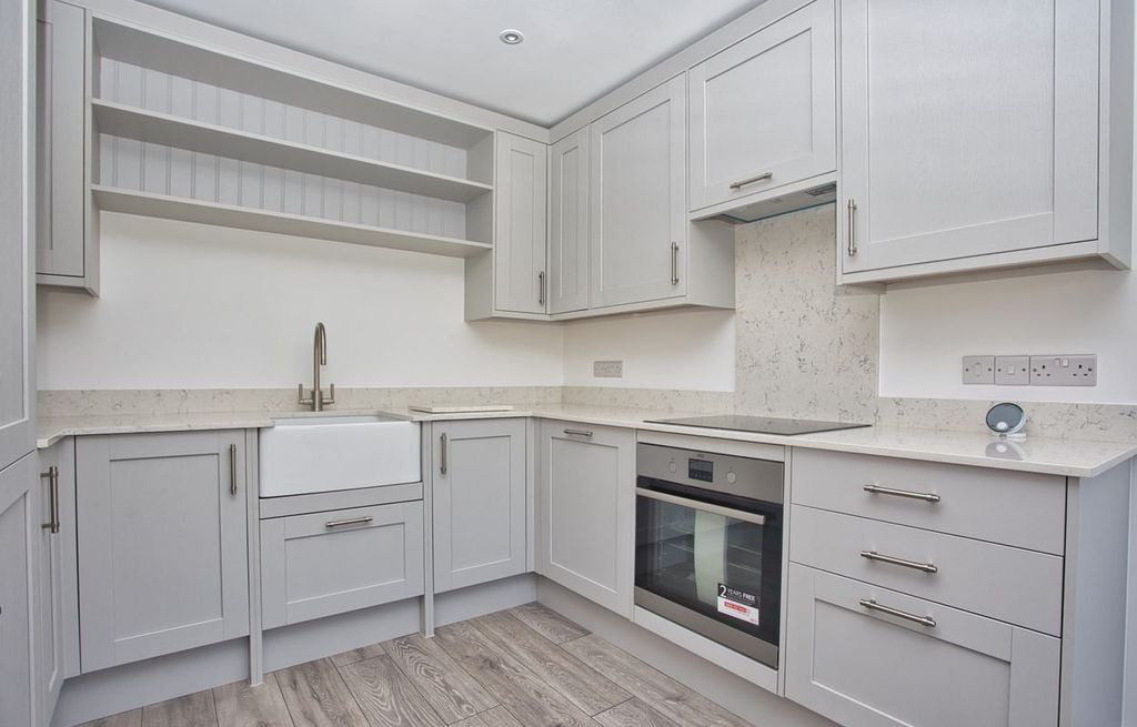 Property photo 2 of 11 Picture 2