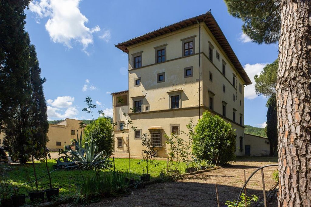 Property photo 3 of 28