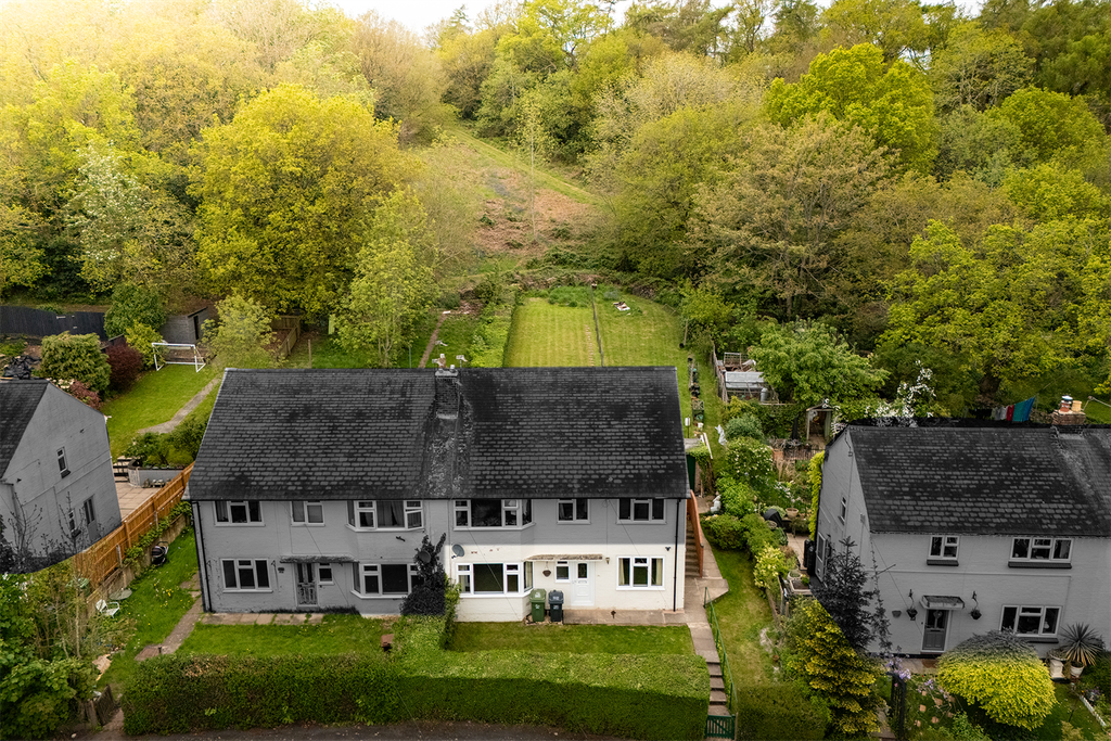 Property photo 2 of 25 Windmill Hill