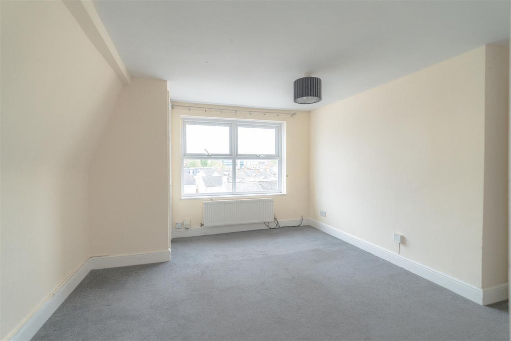 Property photo 3 of 6 Dsc09073.Jpg