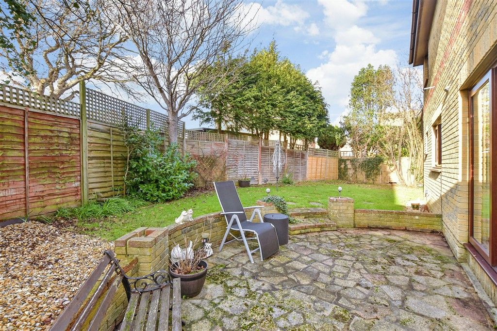 Property photo 1 of 12 Patio / Decking