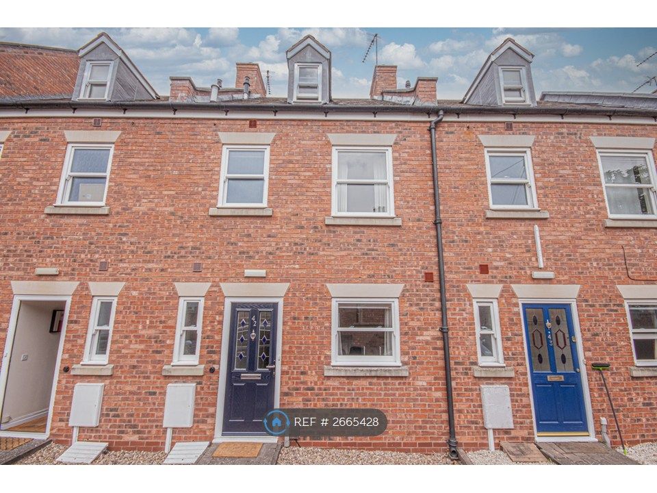 Property photo 1 of 17 Front Of House