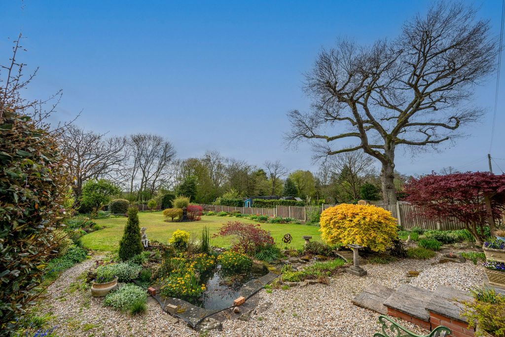 Property photo 2 of 28 Photograph 2