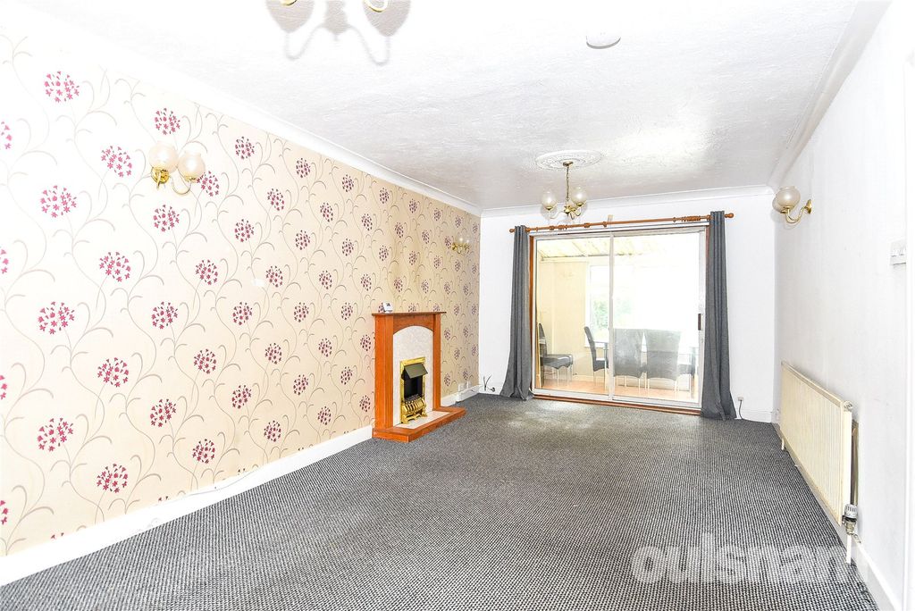 Property photo 2 of 20 Picture No. 23