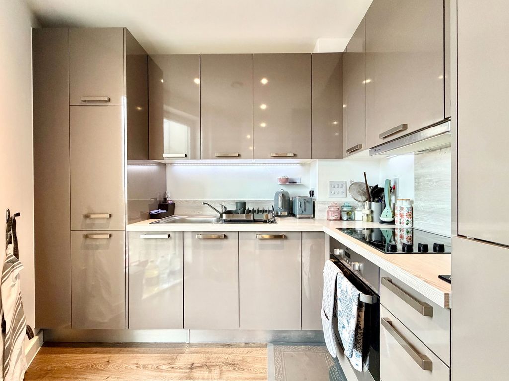 Property photo 3 of 8