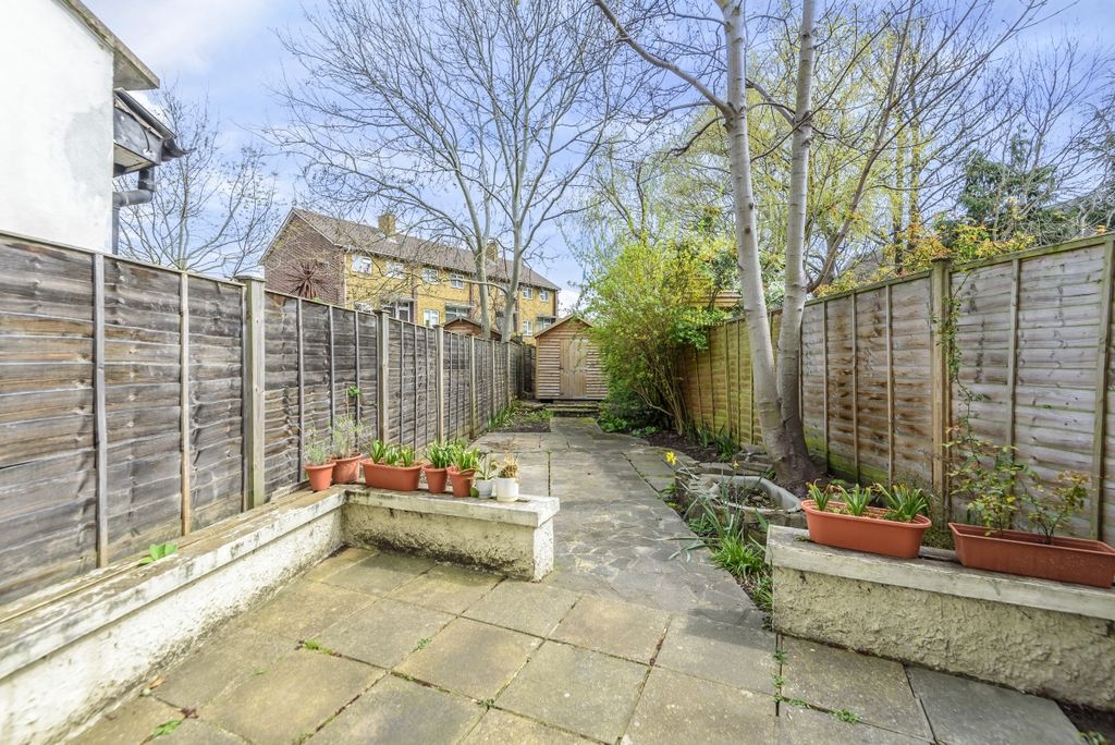 Property photo 2 of 5 837579 (7)