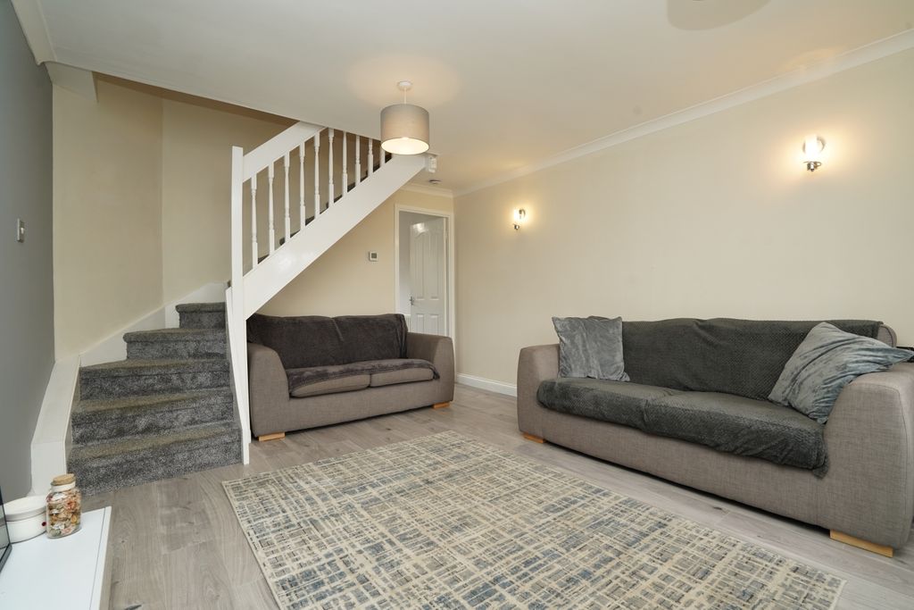 Property photo 3 of 16 Dsc01940