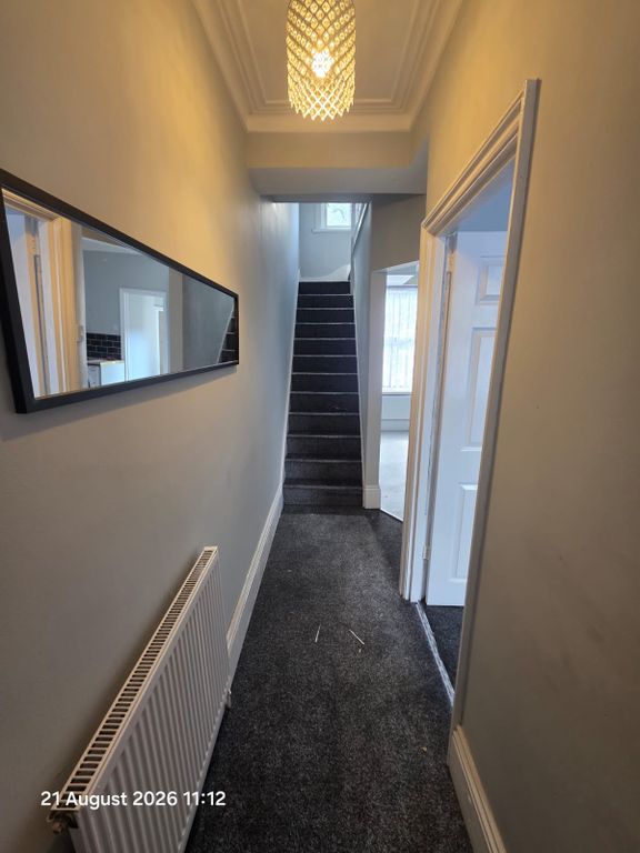 Property photo 1 of 8 3 Bed Semi-Detached House To Rent Davis Street, London E13