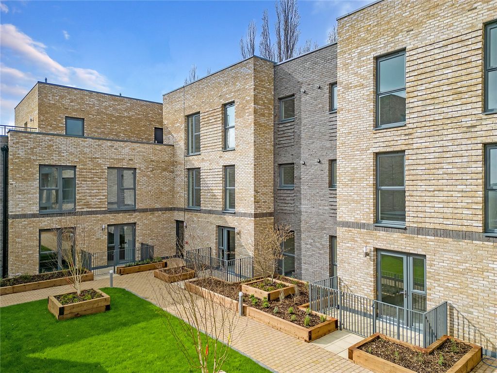 Property photo 1 of 12 Picture No. 13