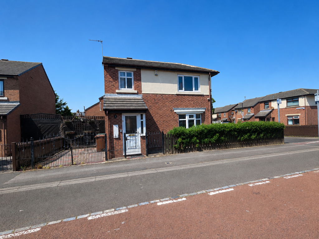 Property photo 1 of 12