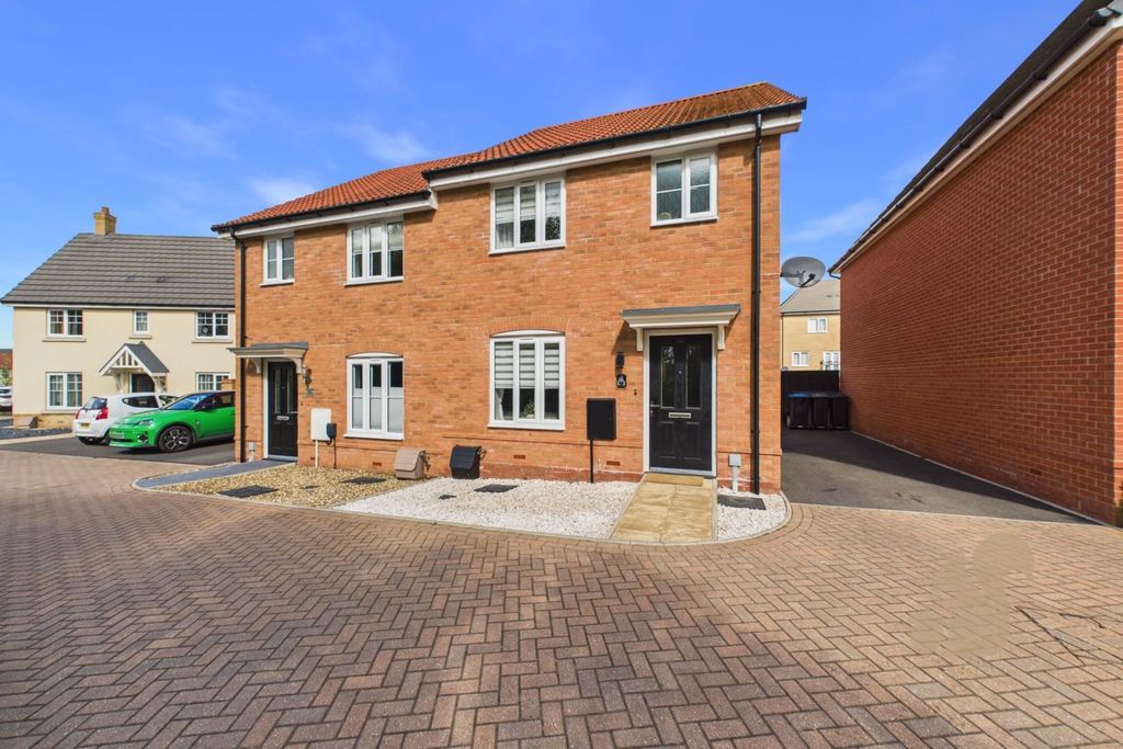 Property photo 1 of 30 09Aa7E0B4cc04c44B5B61759d0B70921_100_Cam05565G0-Pr