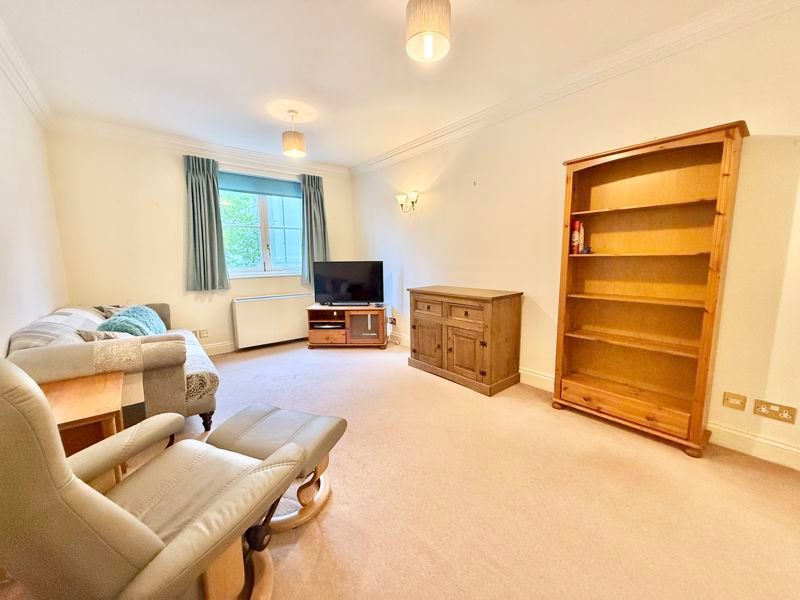 Property photo 2 of 13 Photo 8
