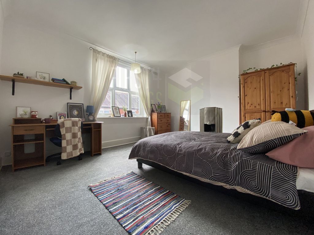 Property photo 2 of 18 Photo 18