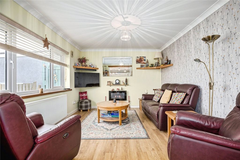 Property photo 2 of 29 Picture No. 39