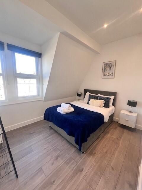Property photo 3 of 5 Bedroom