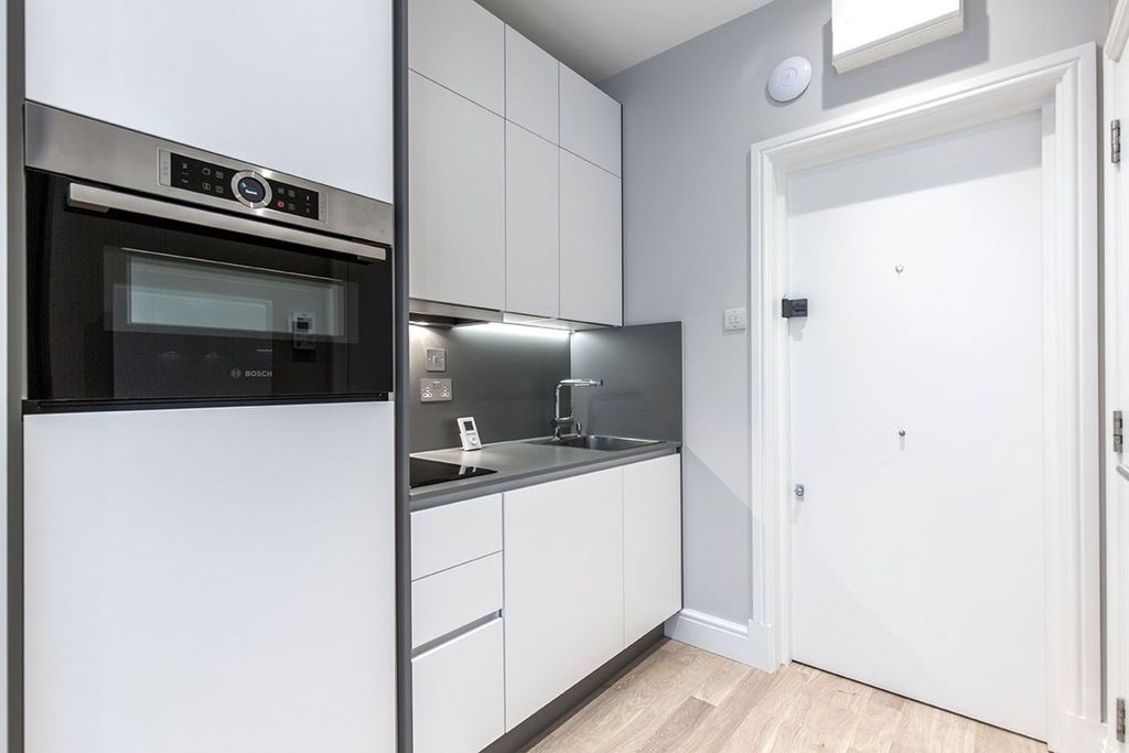 Property photo 1 of 16 Kitchen